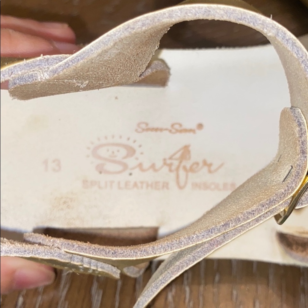 Sandals - Picture 2 of 4